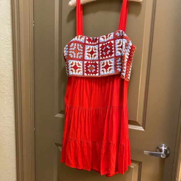 Ladies summer beach/vacation dress - Picture 3 of 3